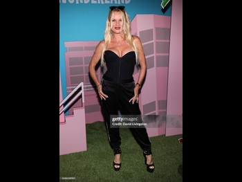  alt="Nicollette Sheridan"