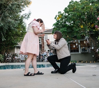 Beanie Feldstein