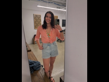  alt="Olivia Castanho"