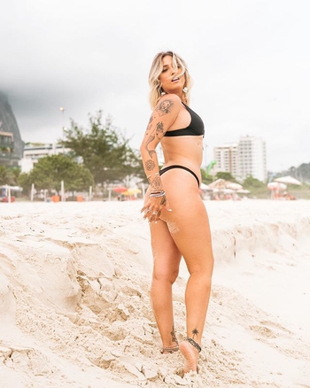 Tati Dias