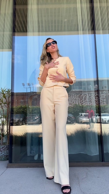 Sara Foster