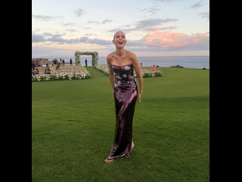  alt="Sara Foster"