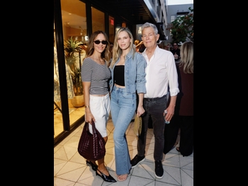  alt="Sara Foster"