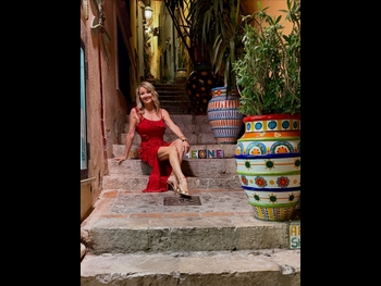  alt="Angela Melillo"