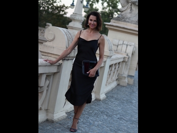  alt="Anna Popek"