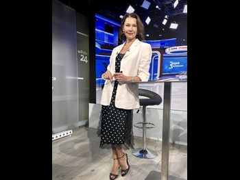  alt="Anna Popek"
