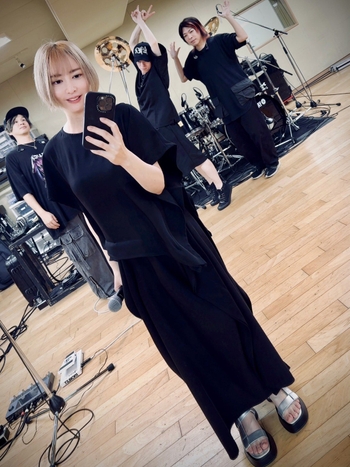 Eir Aoi