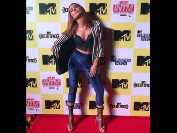  alt="Anusha Dhandekar"