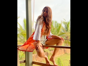  alt="Anusha Dhandekar"