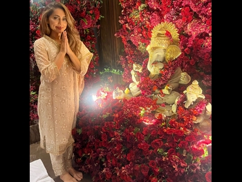  alt="Anusha Dhandekar"