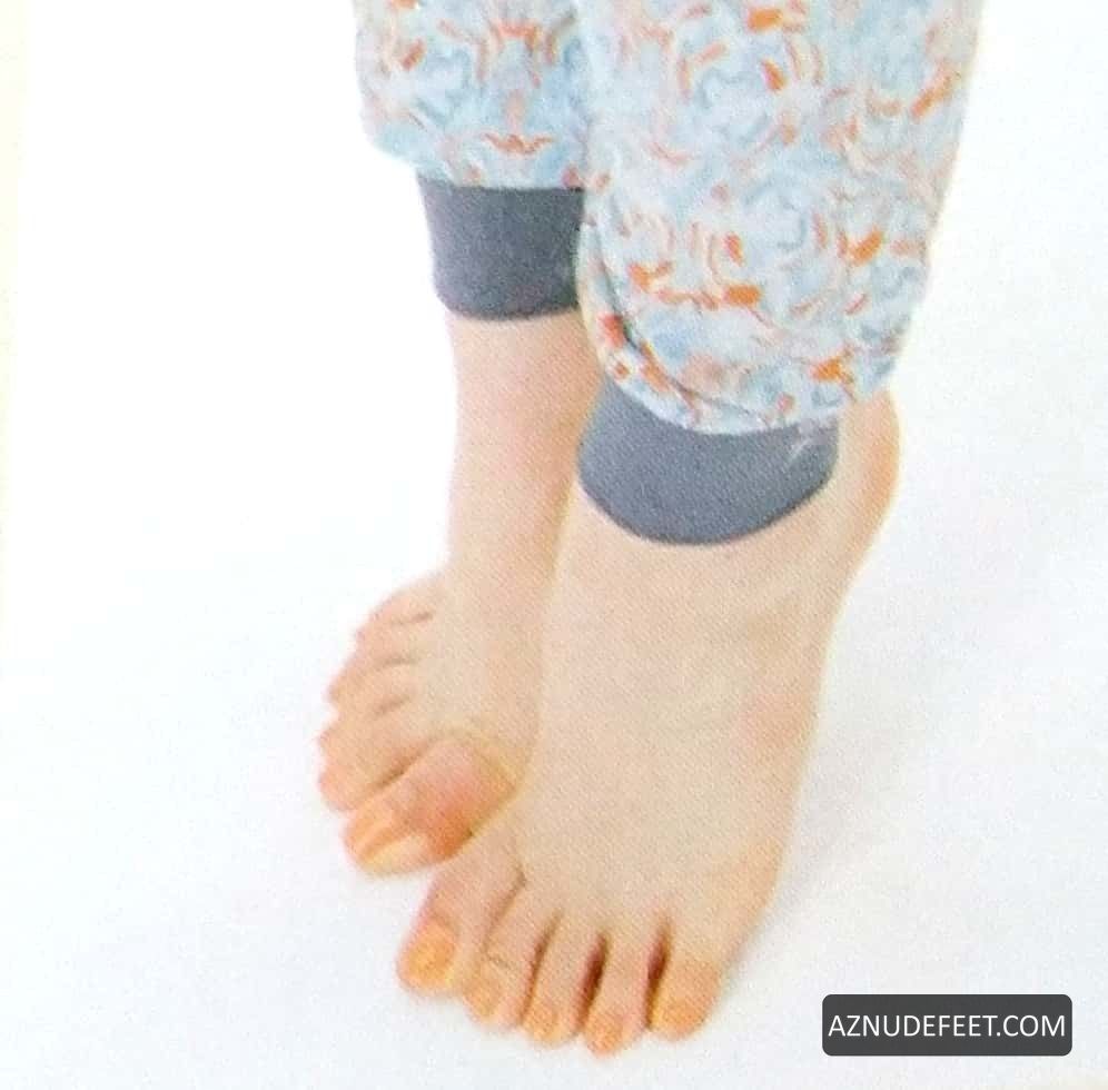 CHIHIRO YAMAMOTO Feet AZNudeFeet