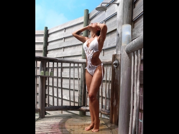  alt="Talia Mar"