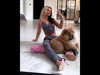  alt="Talia Mar"