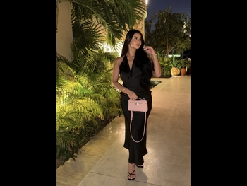  alt="Menna Arafa"