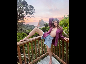  alt="Tove Lo"