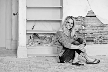 Nicole Curtis