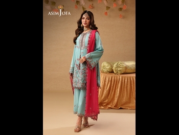  alt="Kinza Hashmi"