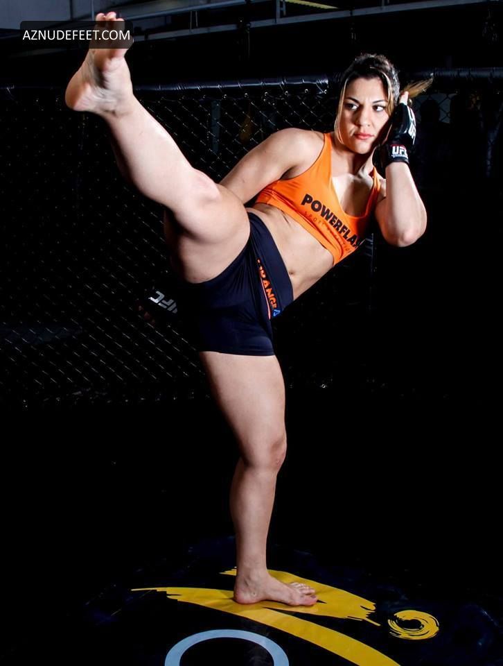 Bethe Correia Nude