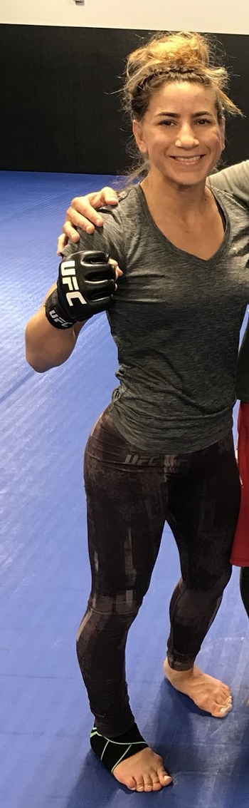 Tecia Torres