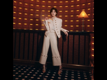  alt="Regina Wan"