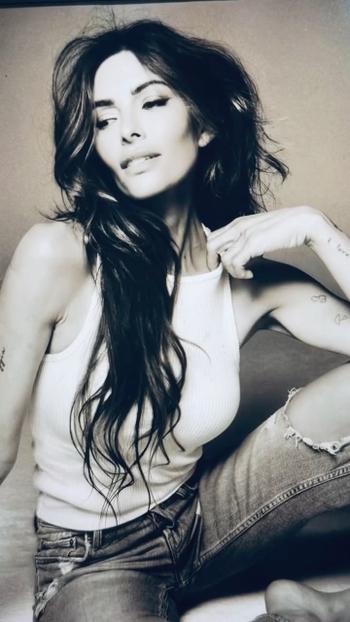 Sarah Shahi