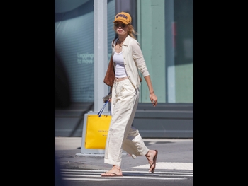  alt="Gigi Hadid"