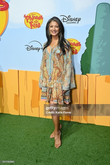 Kelly Hu