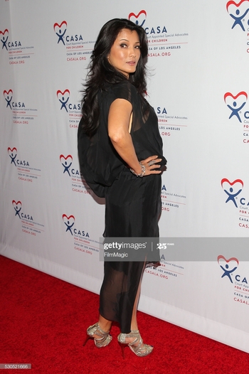 Kelly Hu