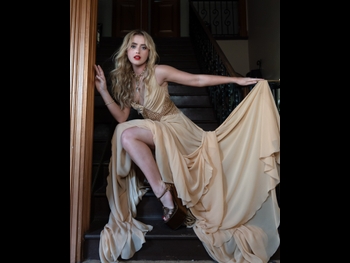  alt="Kathryn Newton"