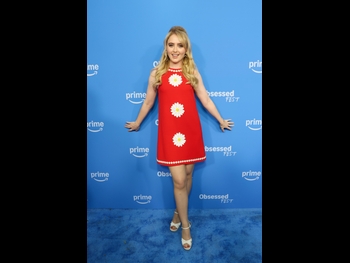  alt="Kathryn Newton"