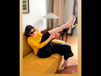  alt="Hira Salman"