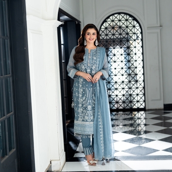 Hira Salman