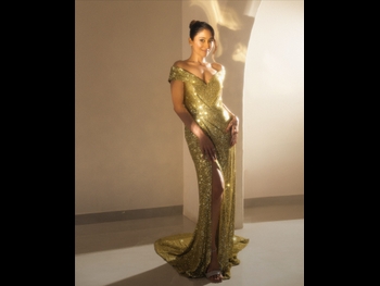  alt="Regina Cassandra"