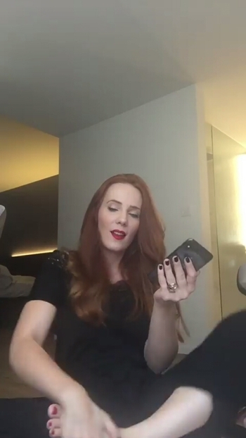 Simone Simons