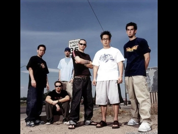 alt="Chester Bennington"