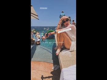  alt="Erin Coscarelli"