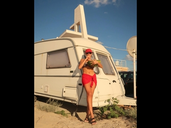  alt="Darina Yotova"
