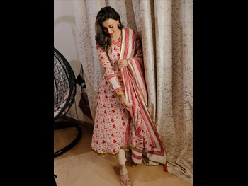  alt="Madiha Naqvi"