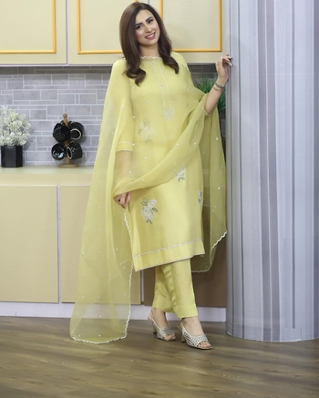 Madiha Naqvi