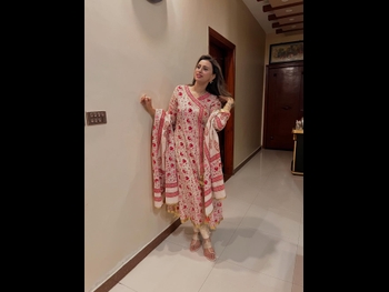  alt="Madiha Naqvi"