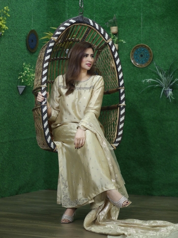 Madiha Naqvi