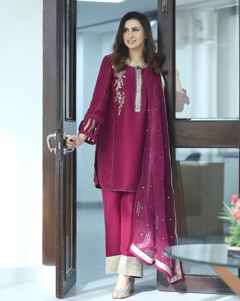 Madiha Naqvi
