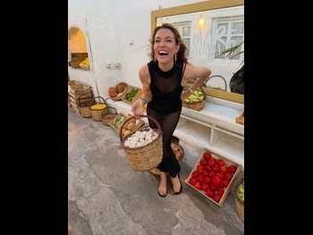  alt="Vicky Kaya"