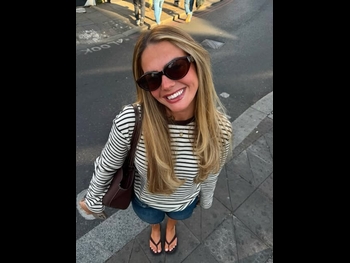  alt="Louisa Johnson"