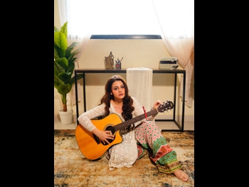  alt="Zara Abbas"