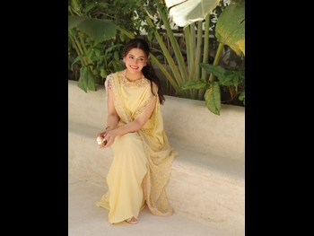  alt="Zara Abbas"