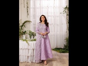  alt="Zara Abbas"
