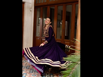  alt="Zara Abbas"