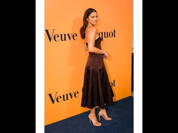  alt="Lorenza Izzo"