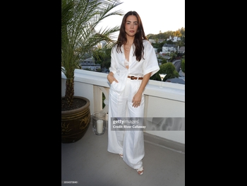  alt="Lorenza Izzo"